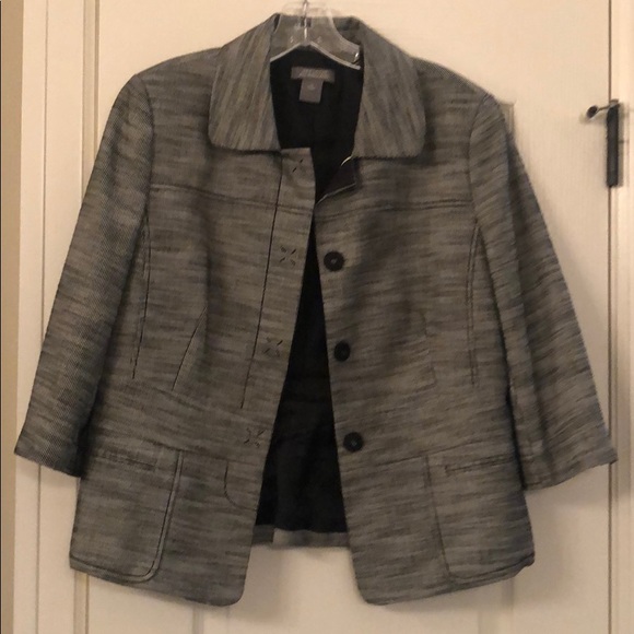 Suit - Picture 4 of 6